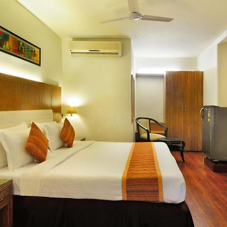 Hotel Crossroads Gurgaon Exterior foto